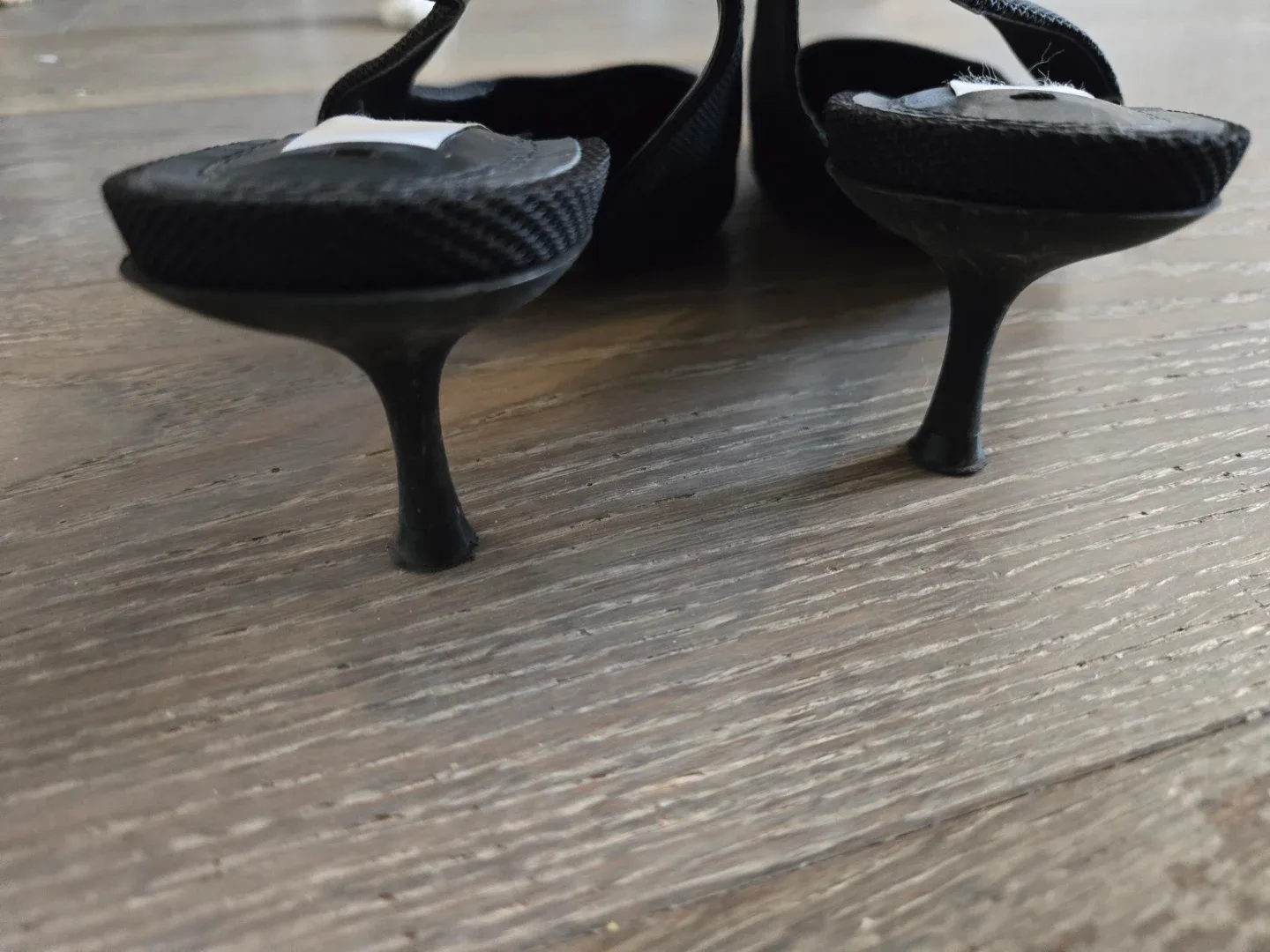 Zara Black Slingback Heels image indicator(3)