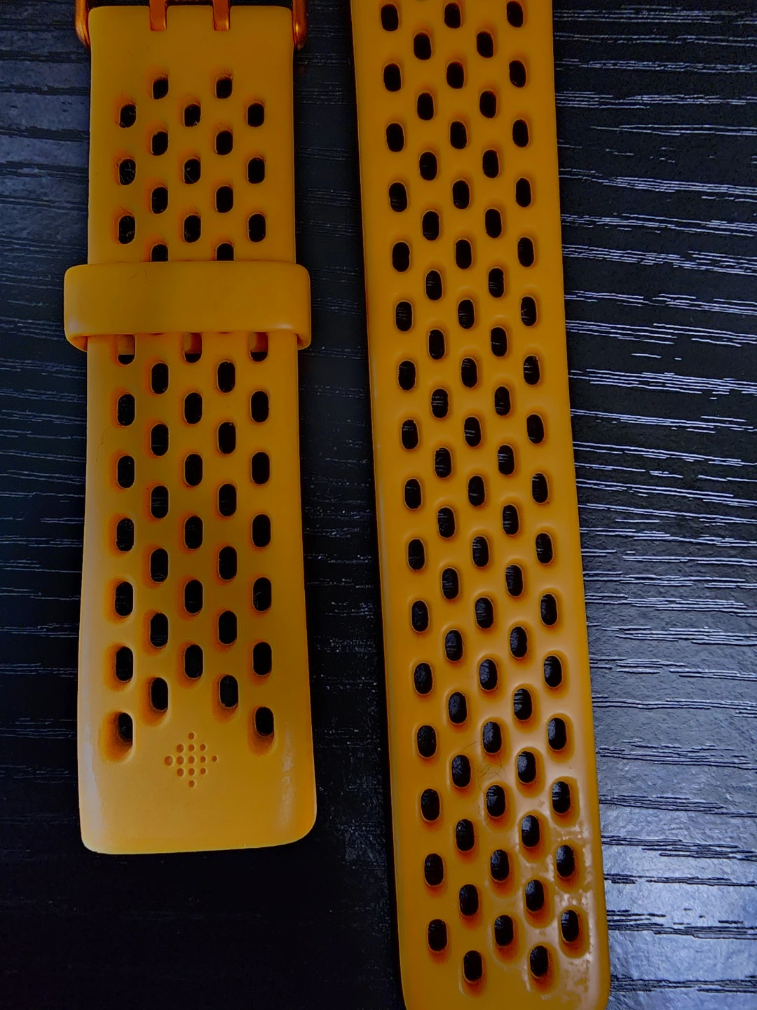 Fitbit Charge 5 -with 2 additional straps - photo 3