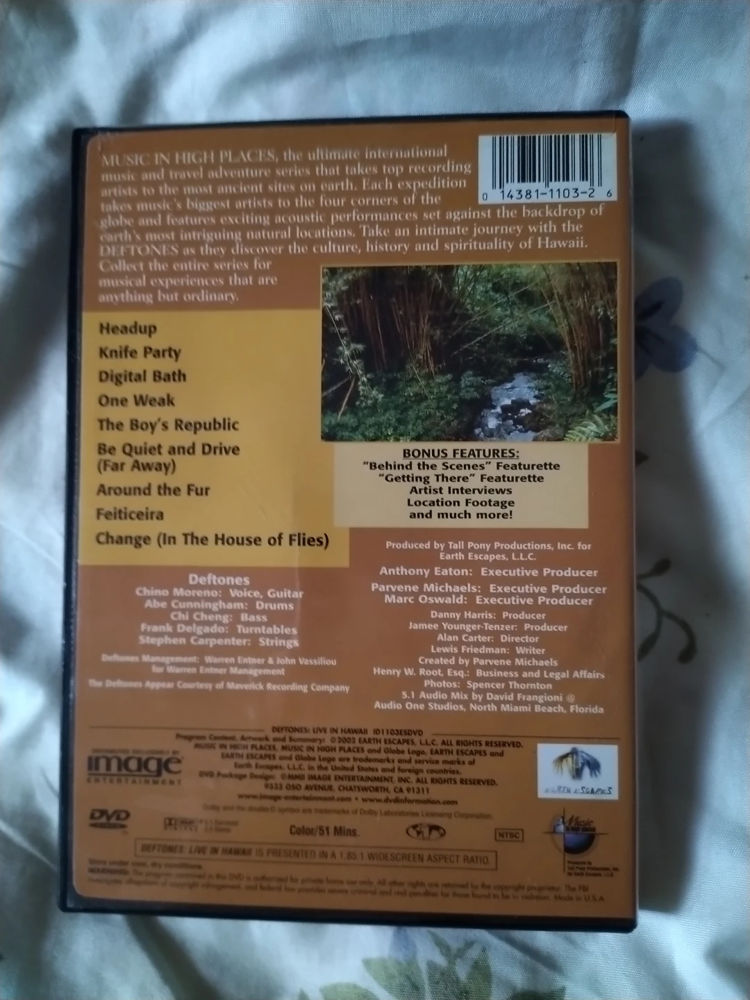Deftones - Live In Hawaii DVD - photo 2