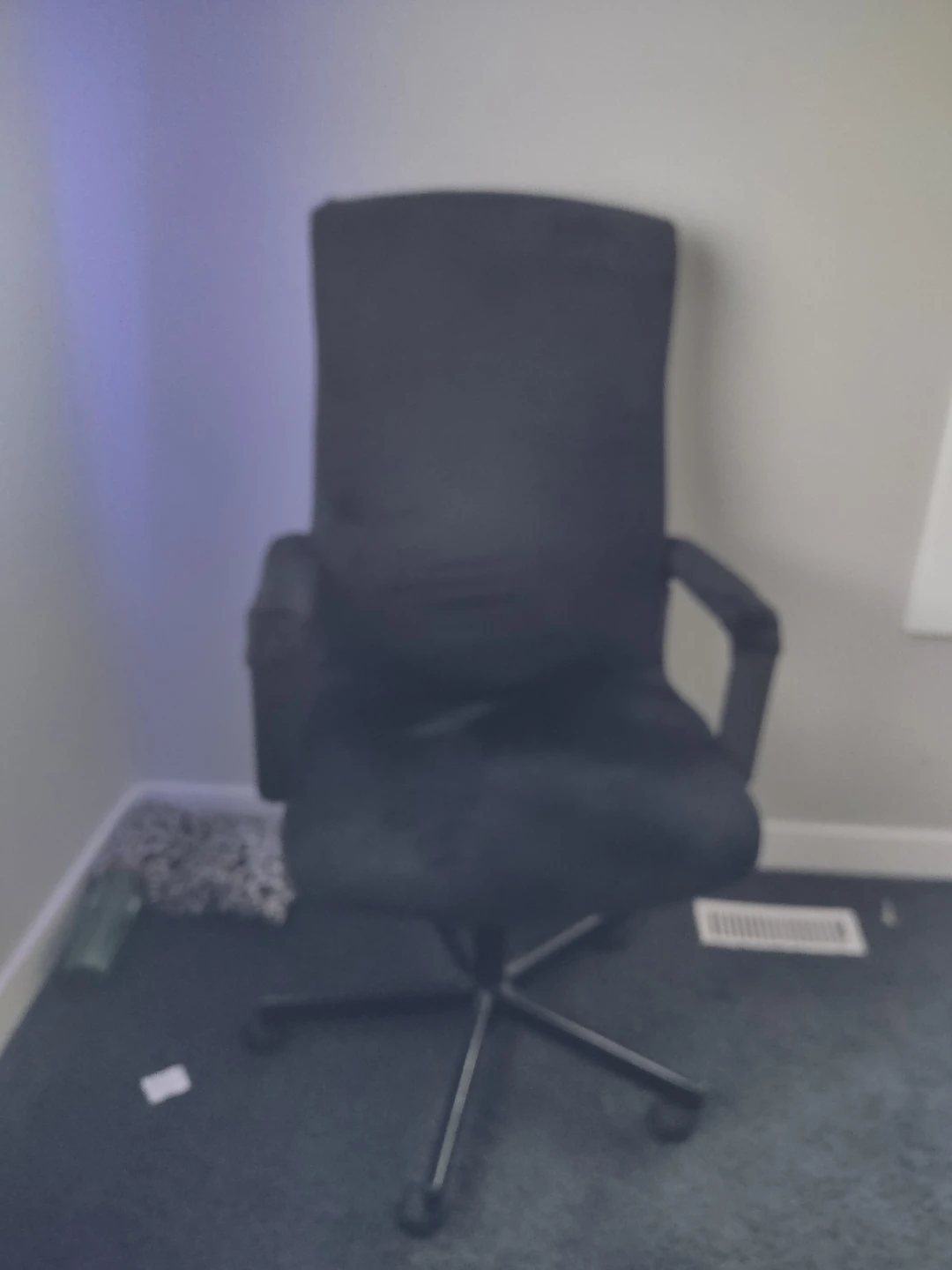 Office Chair with cover - photo 2