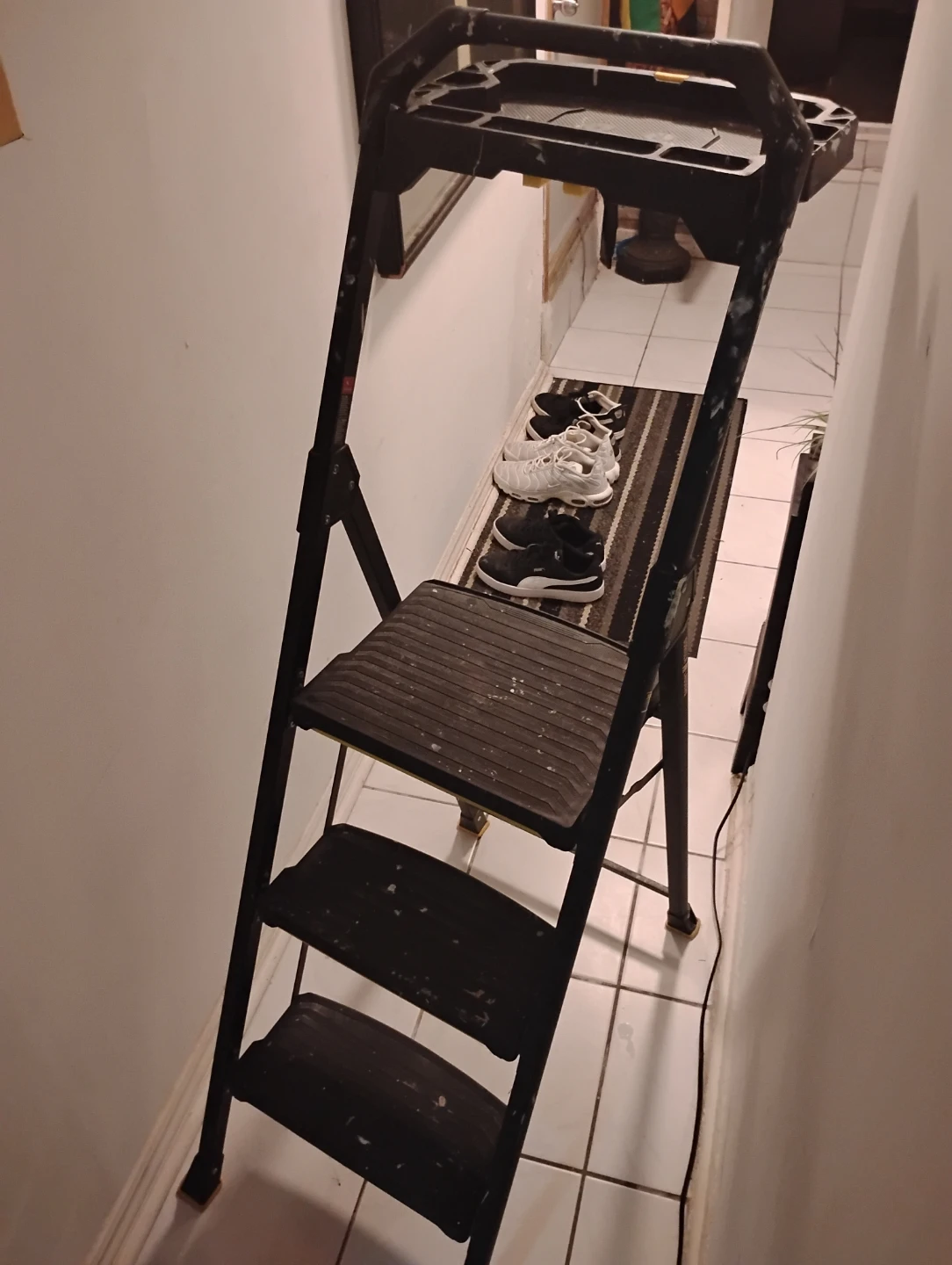 3 step gorilla ladder - photo 3