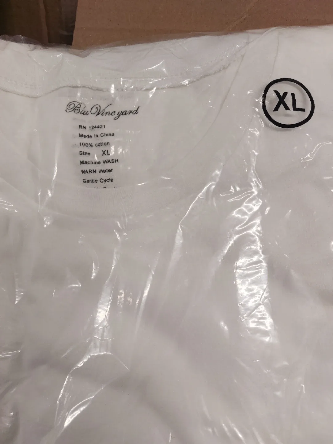 New! Blue Vineyard White XL T-Shirt image indicator(2)