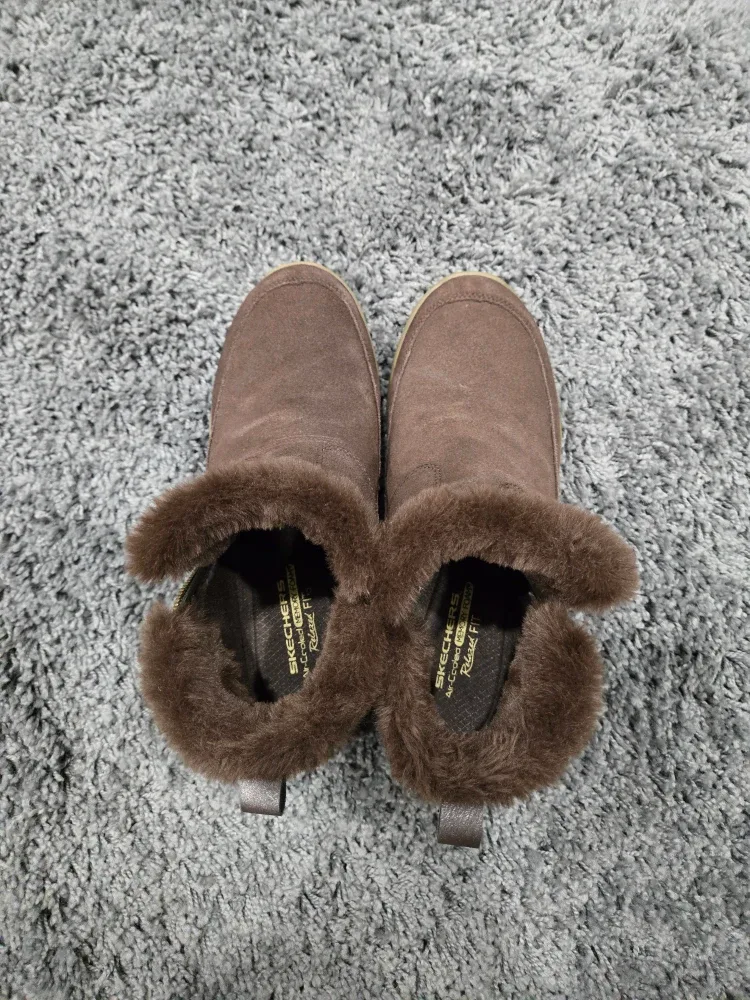 Skechers Relaxed Fit Ankle Boots image indicator(2)