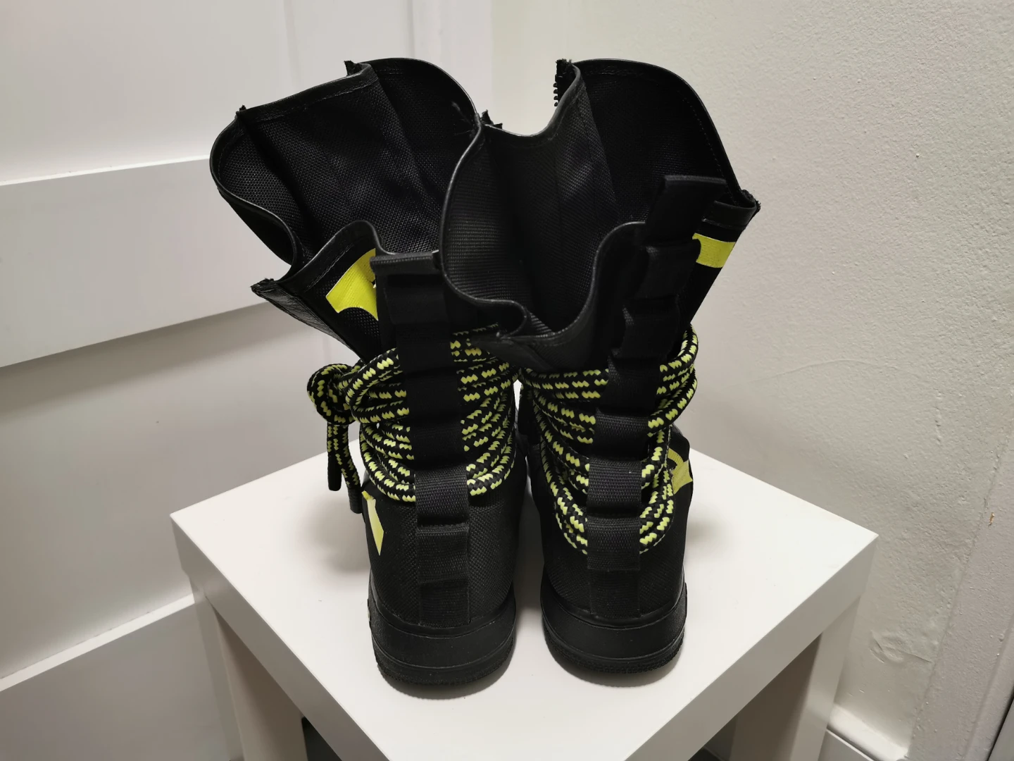 Nike Air Force 1 sf Black Volt High Boots 13US Right 12.5US Left - photo 4