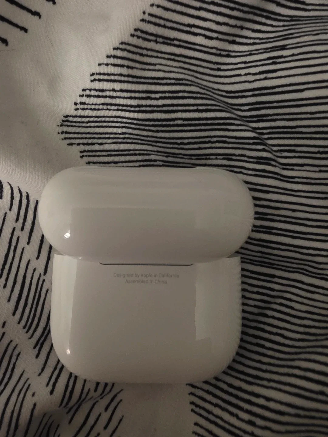 Apple AirPods 4