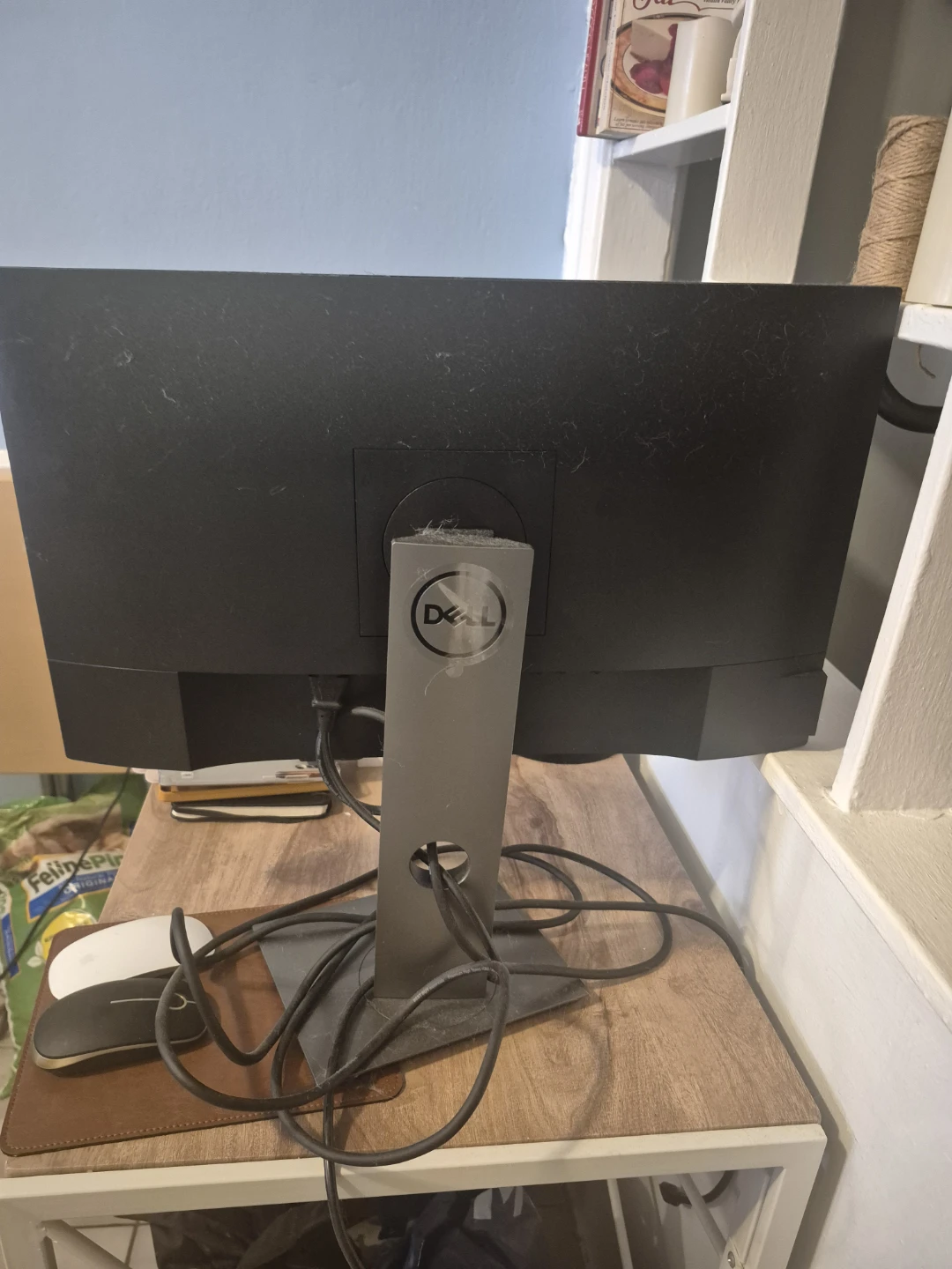 Dell Monitor- Like New ( adjustable screen) - photo 4