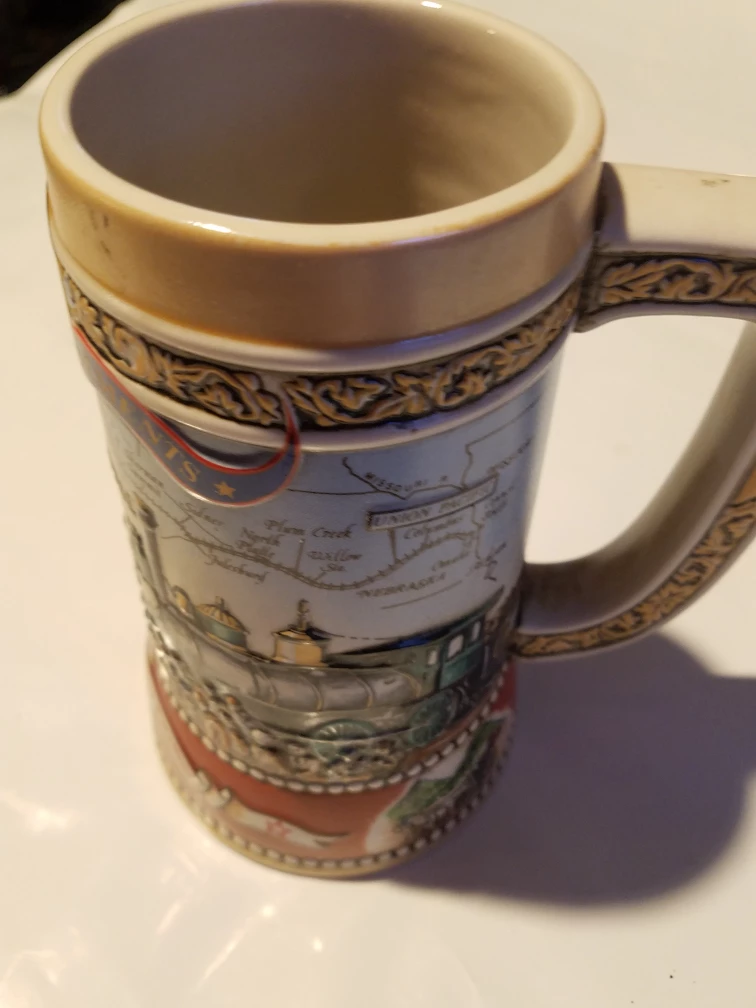 Miller Lite train mug - photo 5