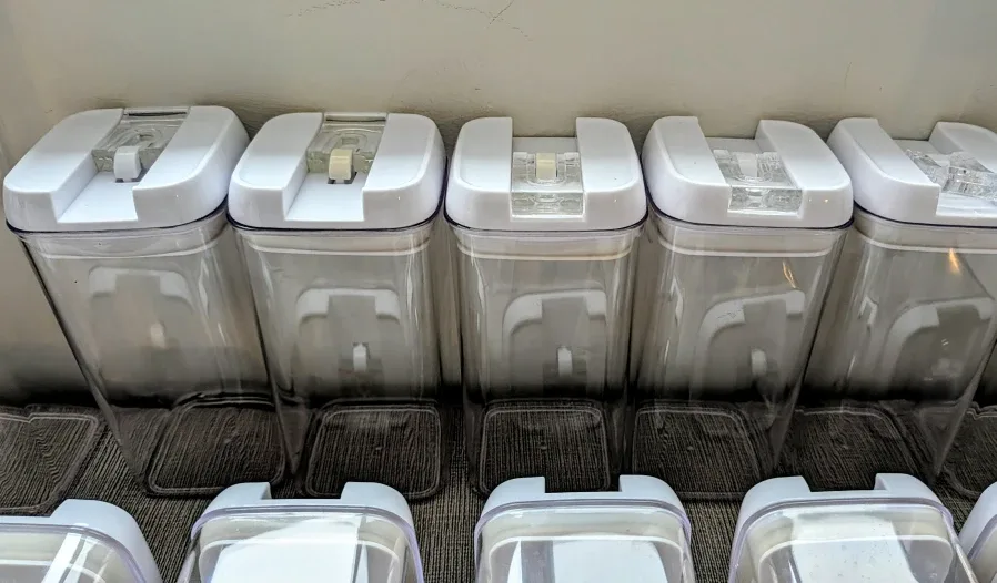 Set of 17 Clear Food Storage Containers image indicator(2)