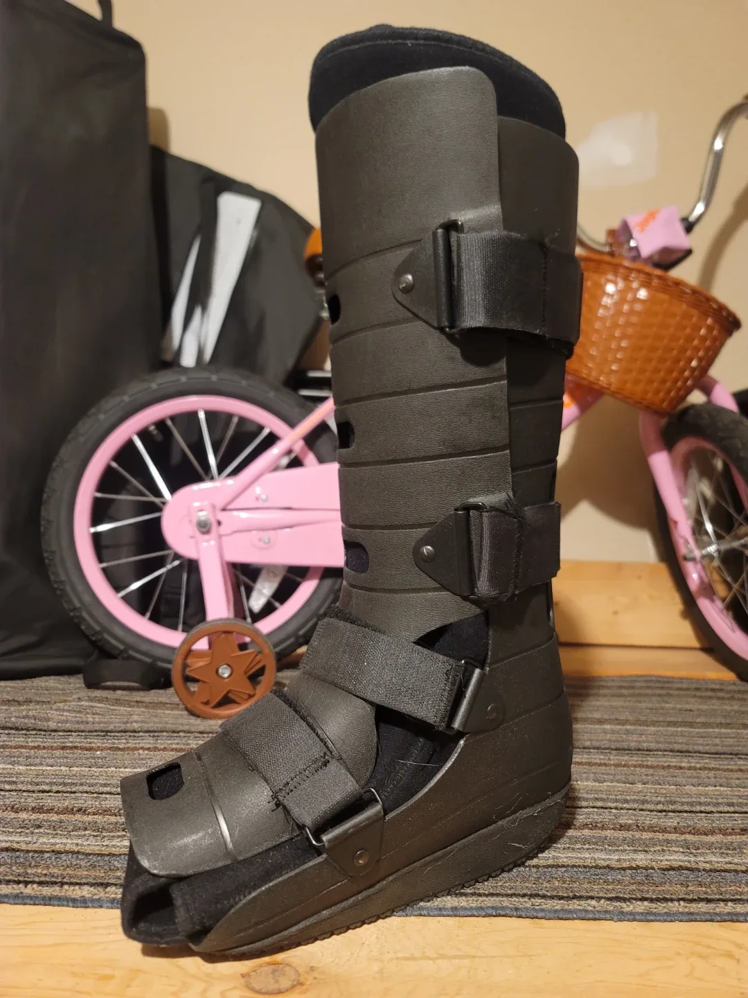 Black Medical Walking Boot