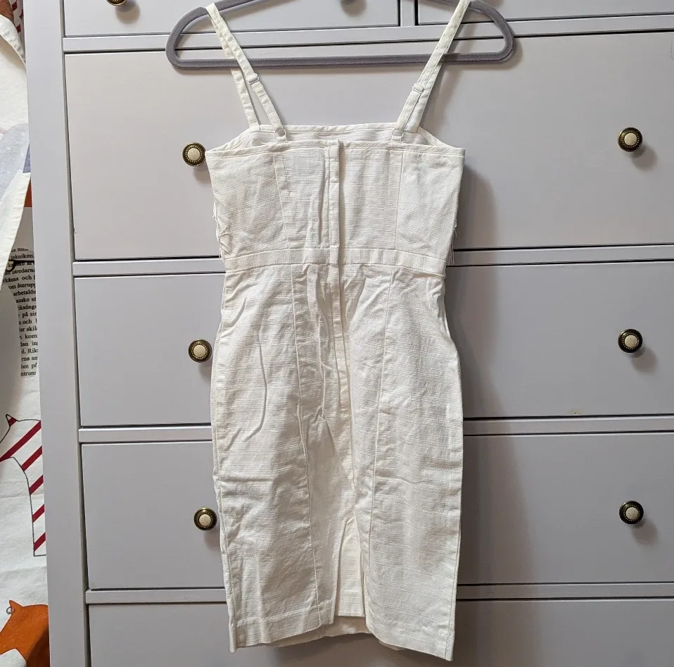 H&M Size 2 White Fringe Dress #cleanout image indicator(2)