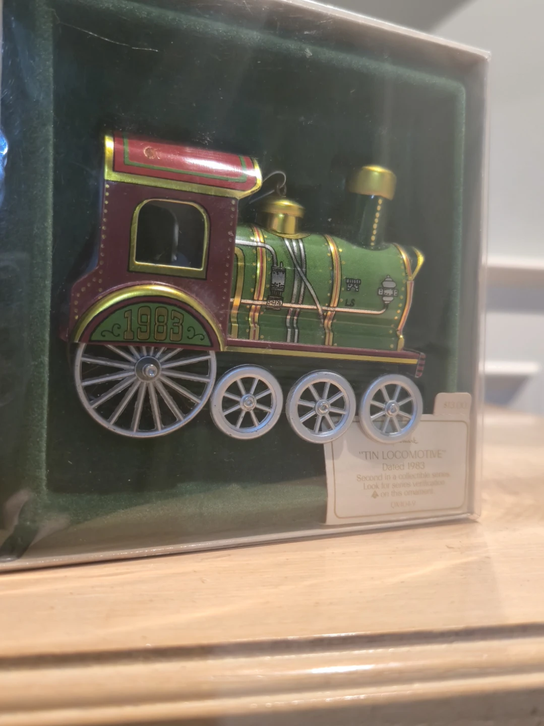 Hallmark-Here Comes Santa's Collection Ornaments - photo 4