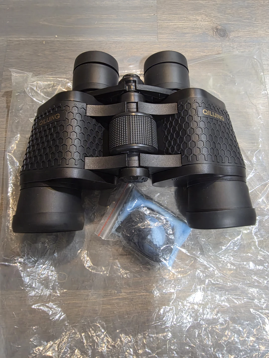 New 10×40 ED Professional Grade Binoculars - photo 2