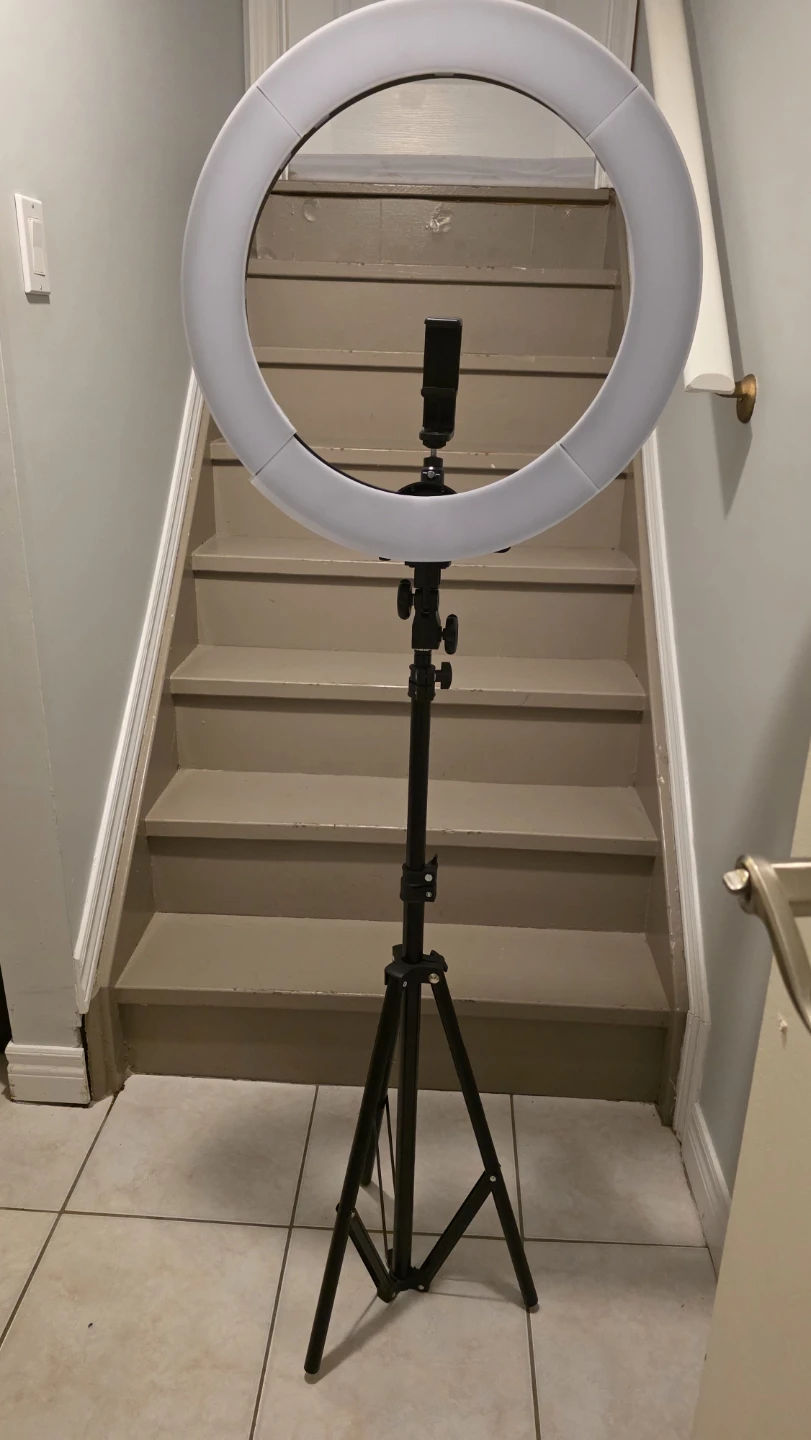 Ring Light with extendable Tripod Stand