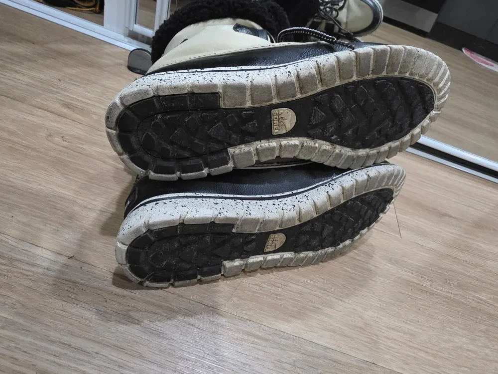 Sorel Women's Winter Boots image indicator(3)