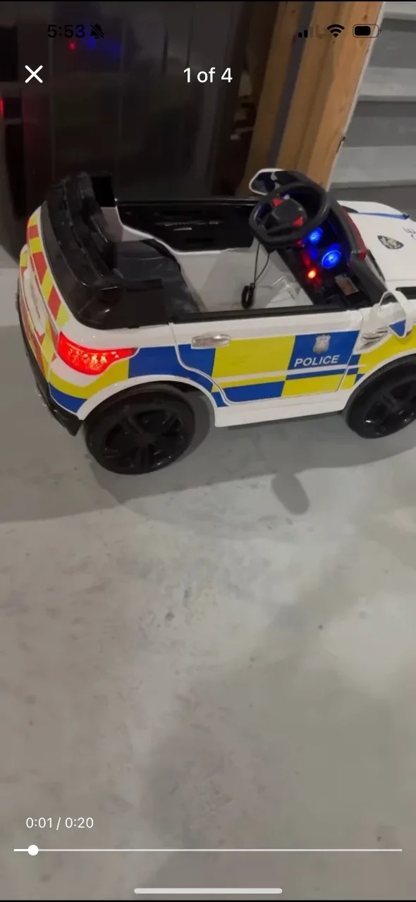 I DRIVE JUNIOR Police Ride-On Car image indicator(2)