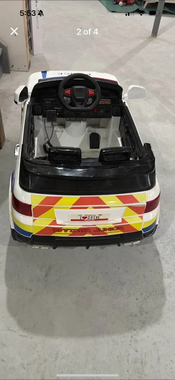 I DRIVE JUNIOR Police Ride-On Car image indicator(4)