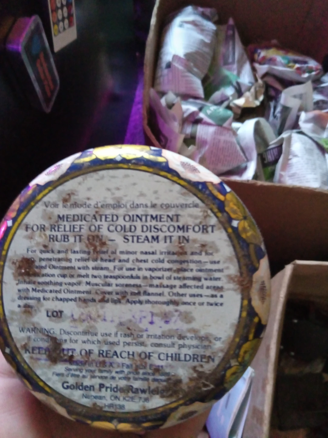 Vintage Solder Paste, Medicated Ointment & Noxzema Cream - photo 3