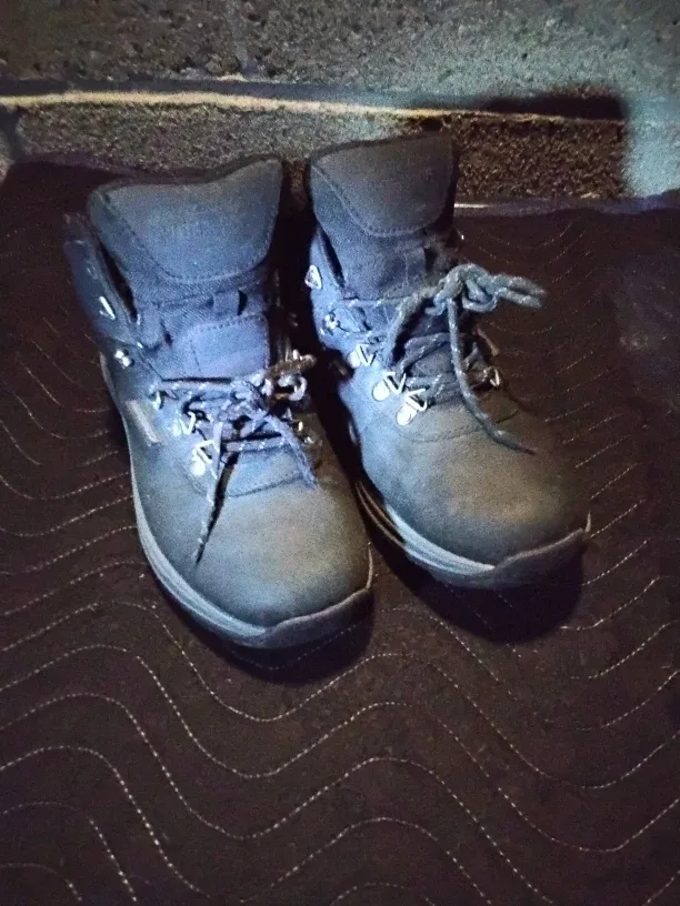 Skechers/Goodyear WATERPROOF Boots - 8.5 US MEN'S/10 US WOMEN'S image indicator(6)