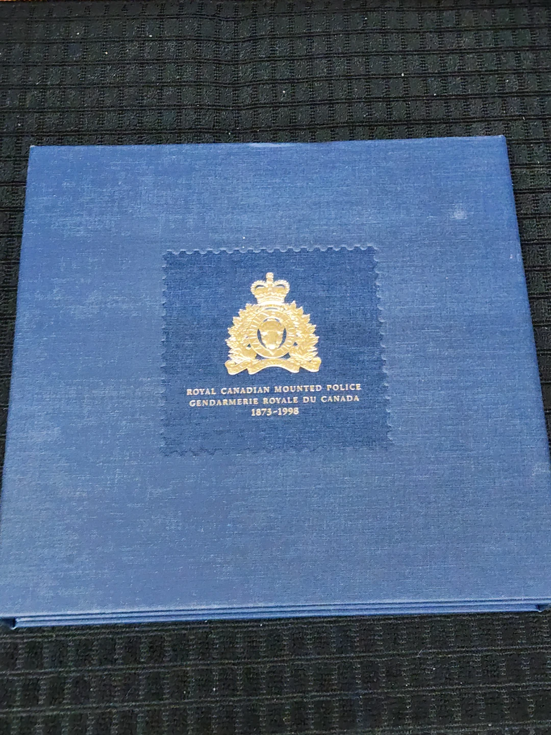 Royal Canadian Mounted Police 1873-1998 stamp and coin set - photo 4