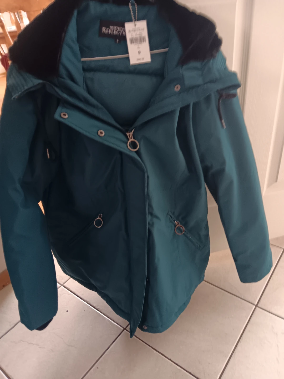 New Never Worn Northern Reflections winter coat - photo 2