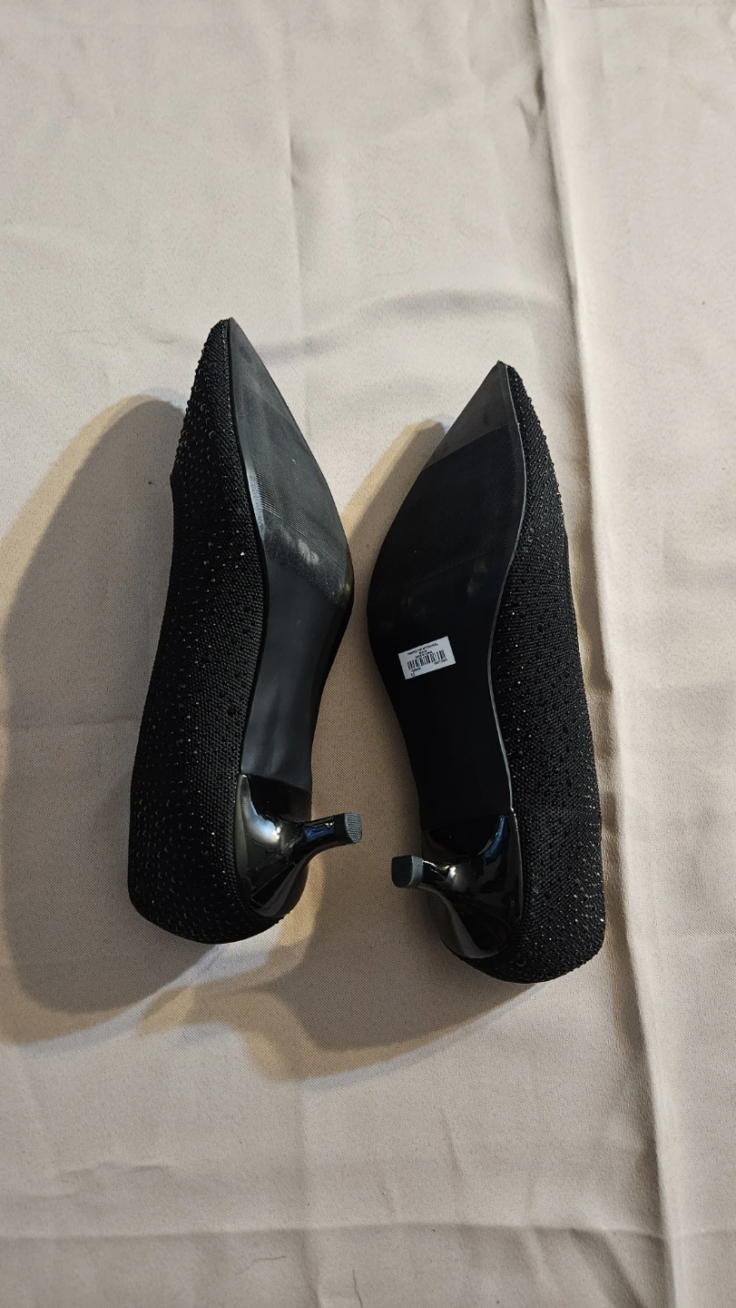 Torrid Black Pointed Toe Kitten Heel - Size 9.5 wide - photo 3