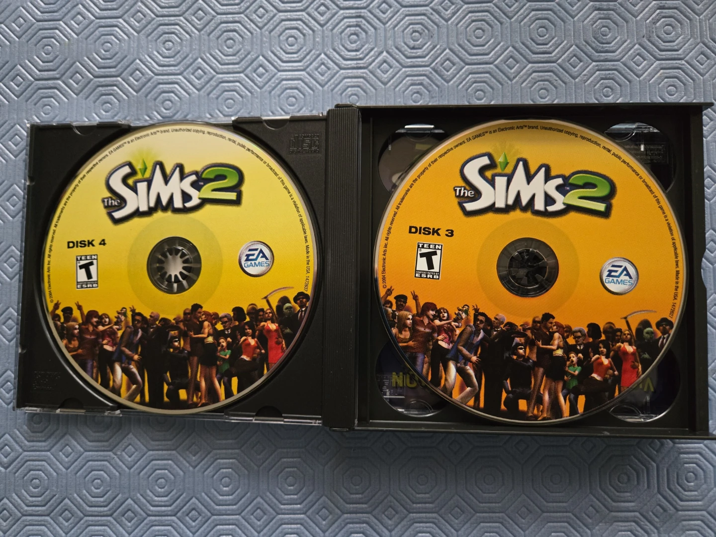 The Sims 2 PC Game - photo 2