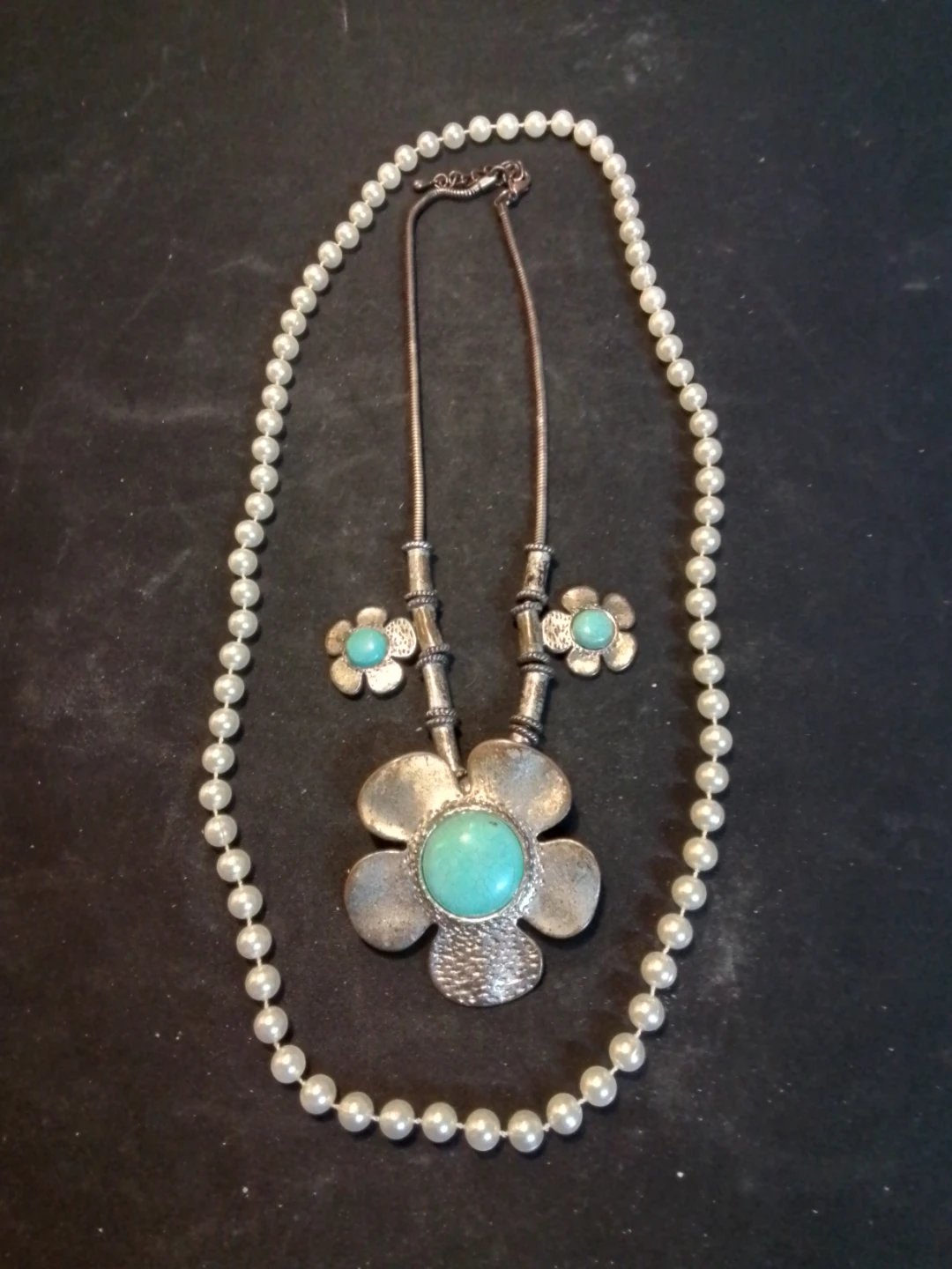 2 Vintage Necklaces