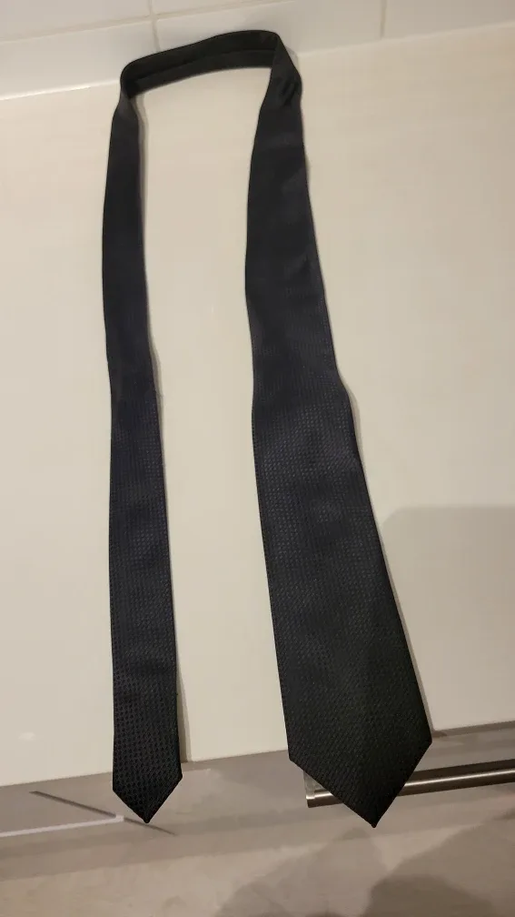 Perry Ellis Portfolio Black Tie