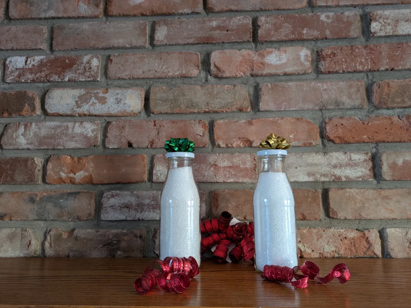 Decorative Empty Bottles image indicator(4)