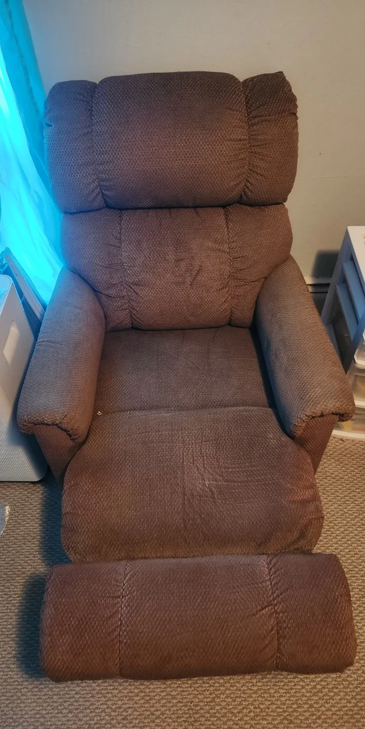 Brown Recliner Chair image indicator(2)