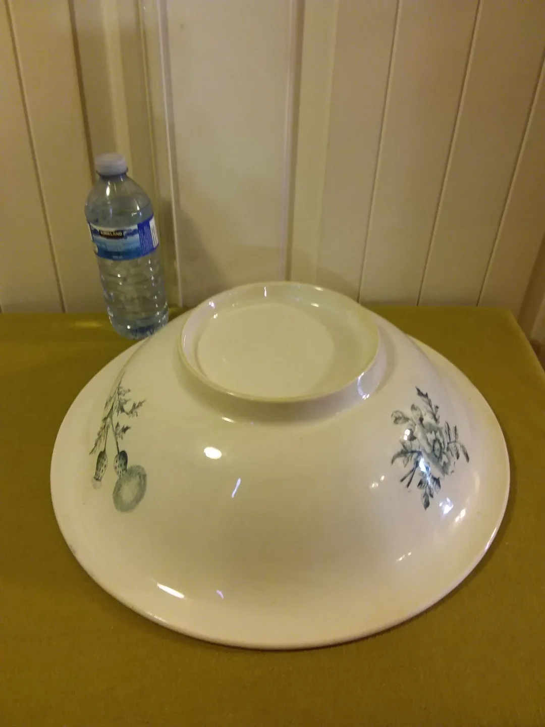 ➡️ Vintage Pitcher and Bowl Set - #Cleanout image indicator(3)