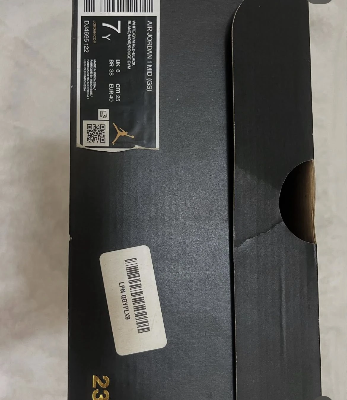 Air Jordan 1 Mid (GS) White/Red-Black, Size 7Y - photo 2