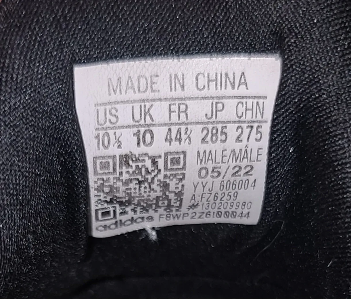 Adidas Ultraboost shoes image indicator(3)