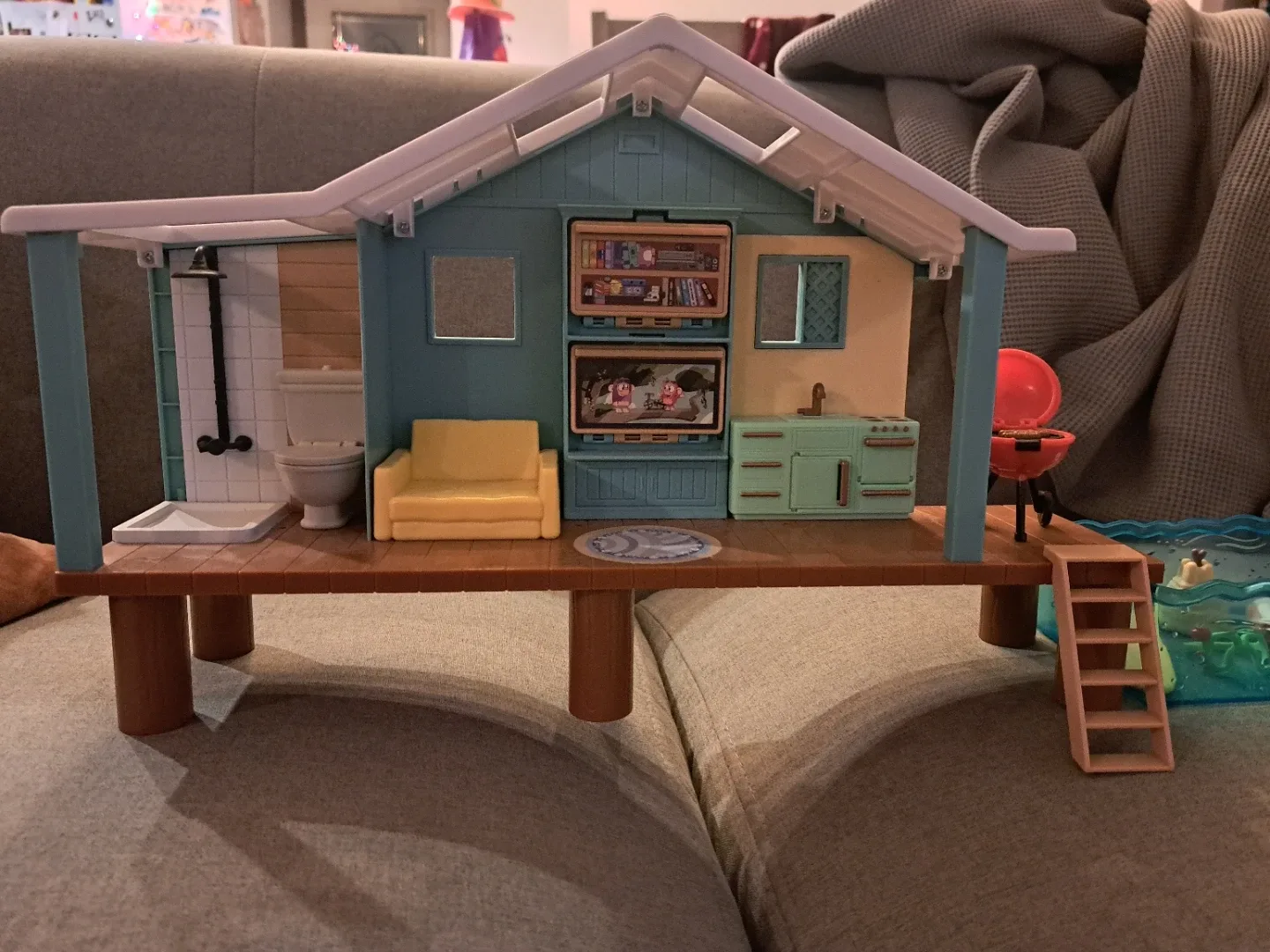 Bluey Beach House Play Set