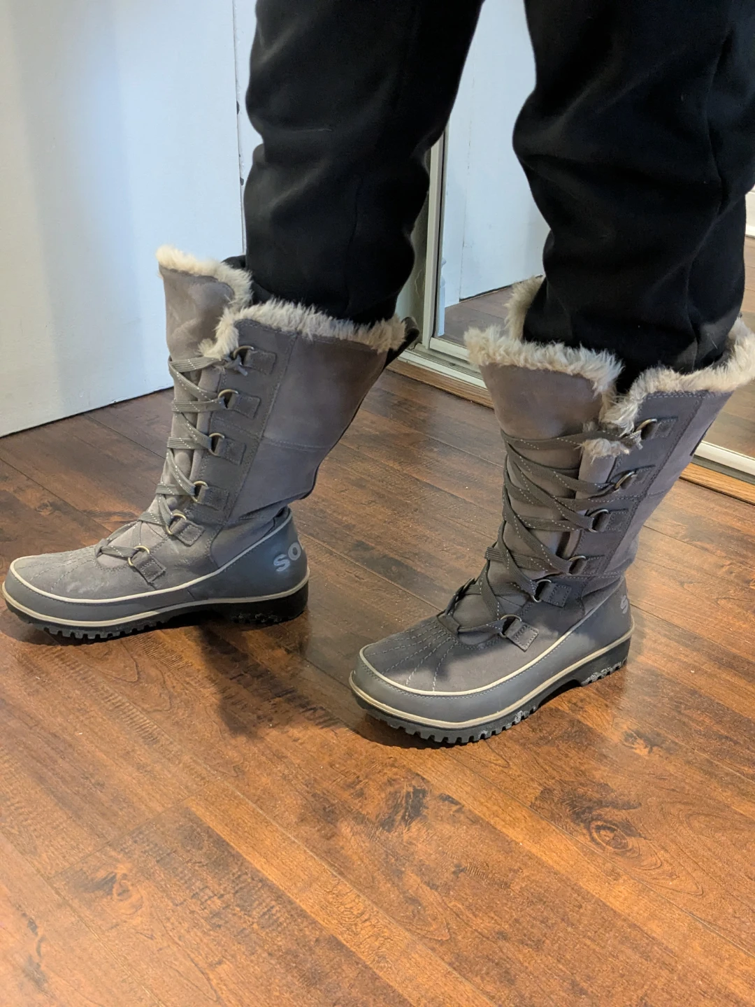 Sorel Women's Winter Boots - Size 7 - photo 4