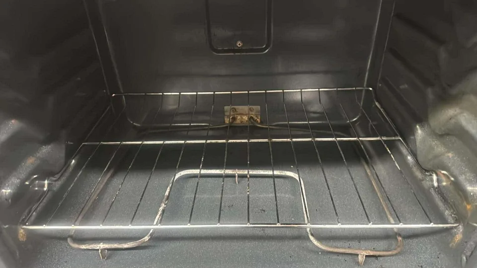 Stove & Fridge Combo deal , downsizing ASAP 👋 image indicator(4)