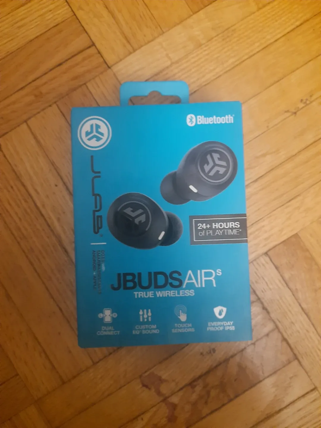 (Unopened boxes)JBuds Wireless Earbuds - move out sale