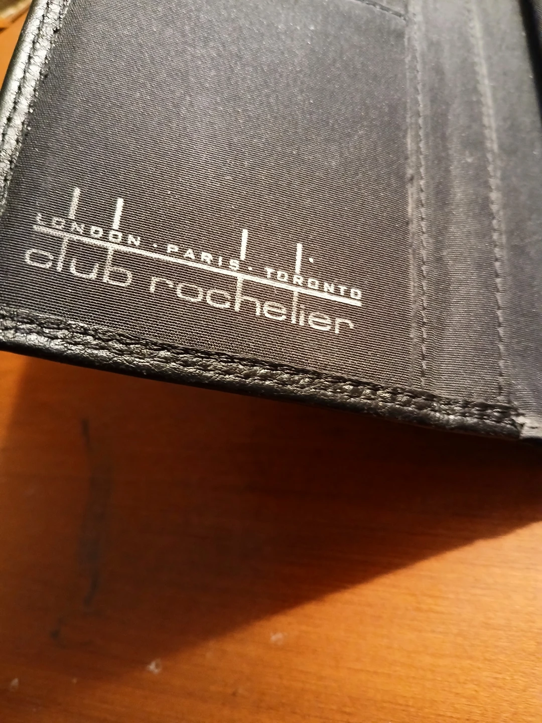 Club Rochelier Black Leather Wallet - photo 4