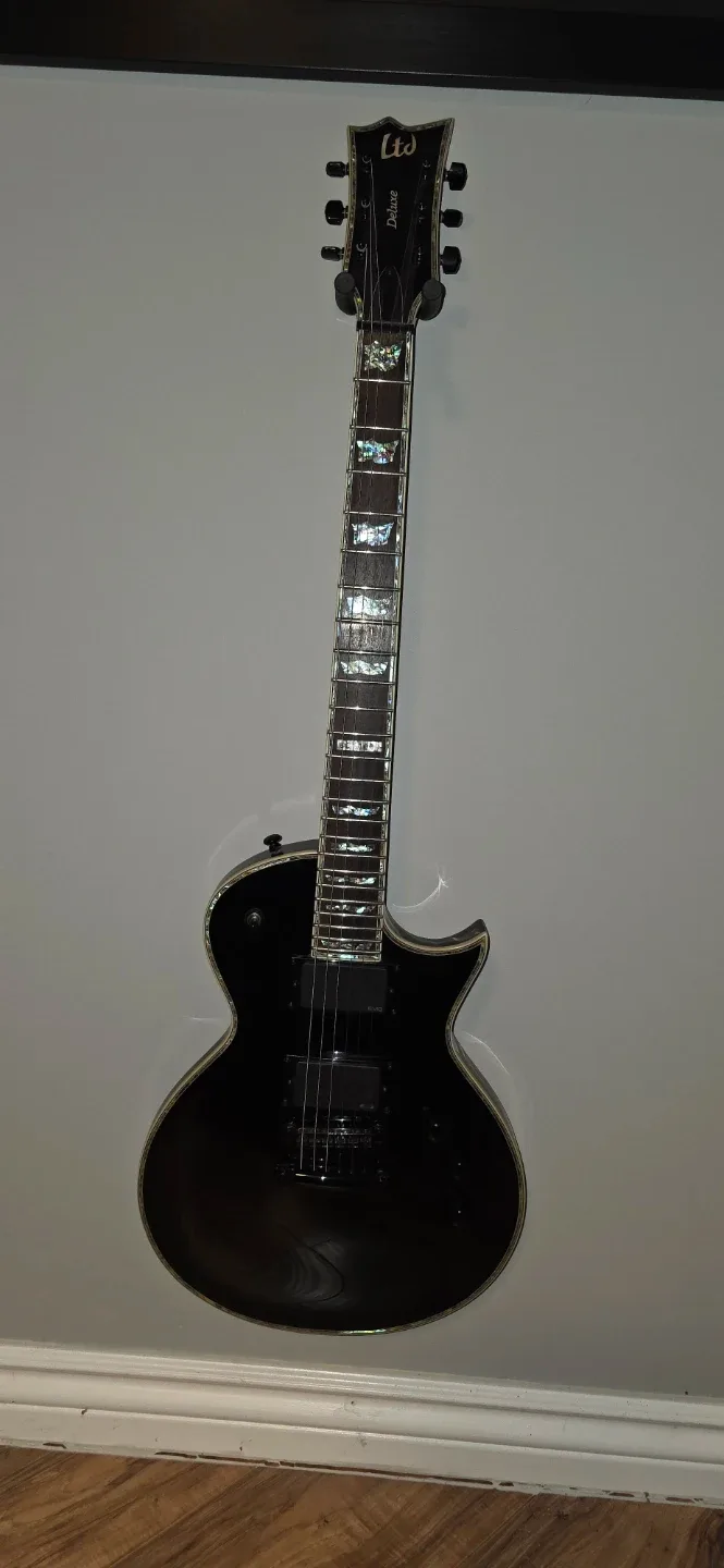 ESP LTD EC-1000 Deluxe Black Electric Guitar