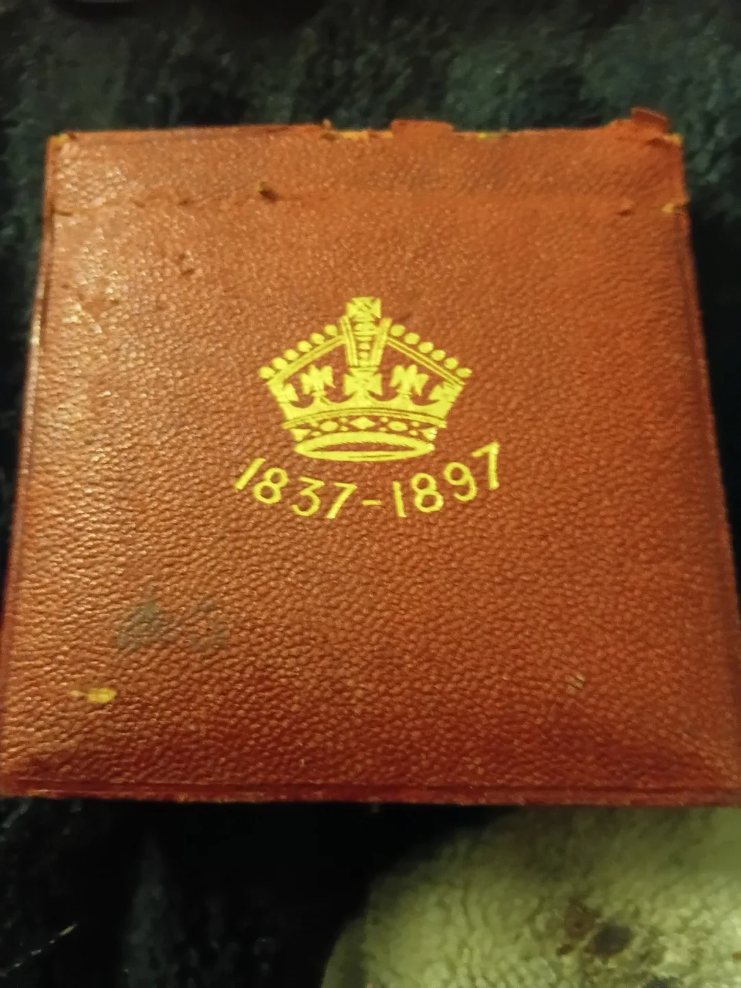 Queen Victoria Diamond Jubilee Medal 1837-1897 image indicator(3)