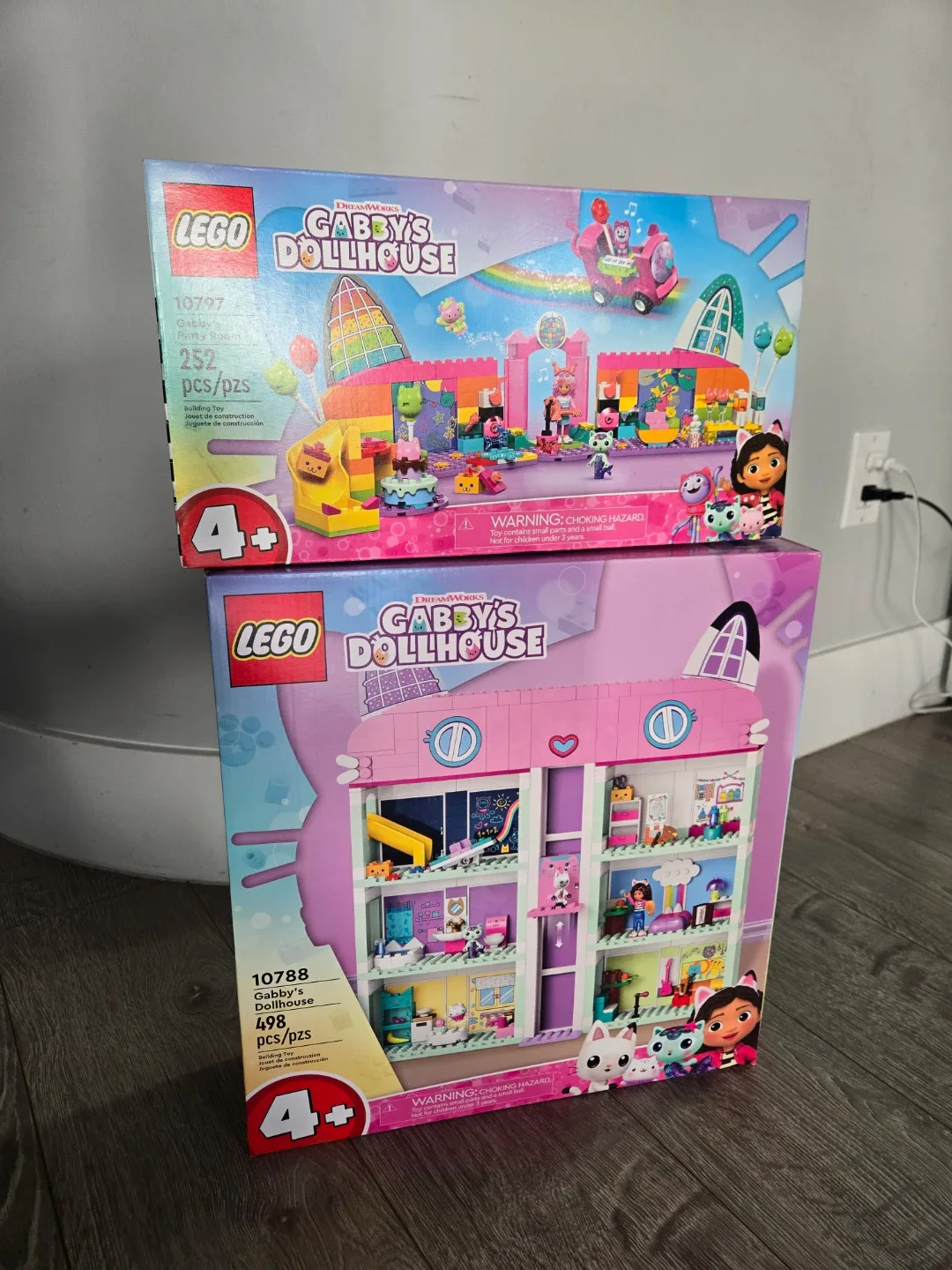 2 brand new gabby dollhouse lego playsets