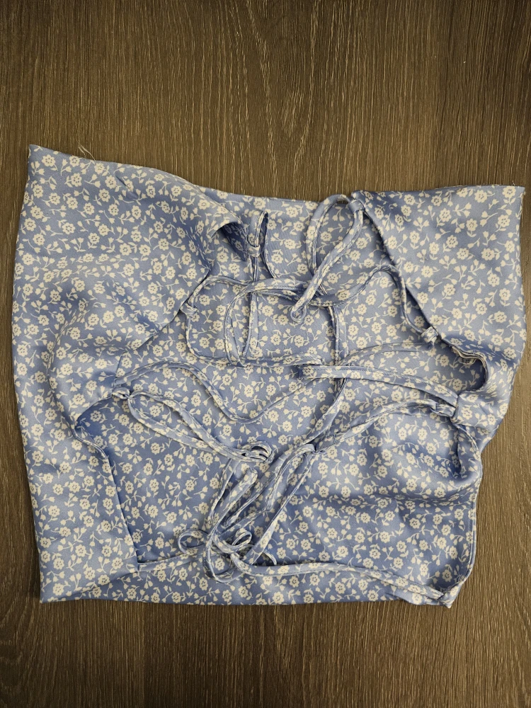 Blue Floral Tie-Back Crop Top - photo 2