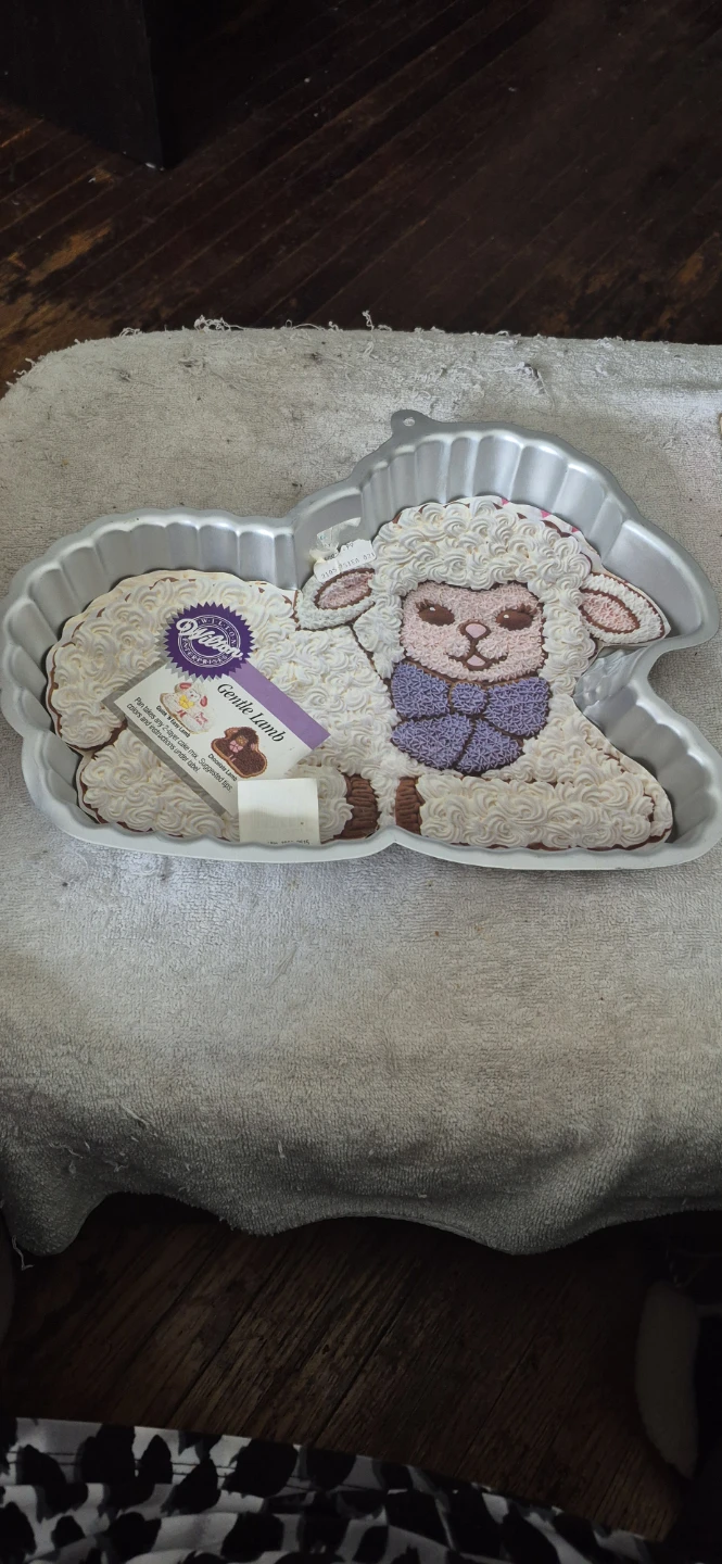 Vintage Wilton Lamb Cake Pan