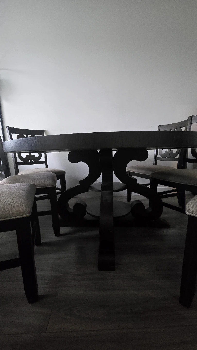 Round Wooden Dining Table with 6 Chairs - photo 2