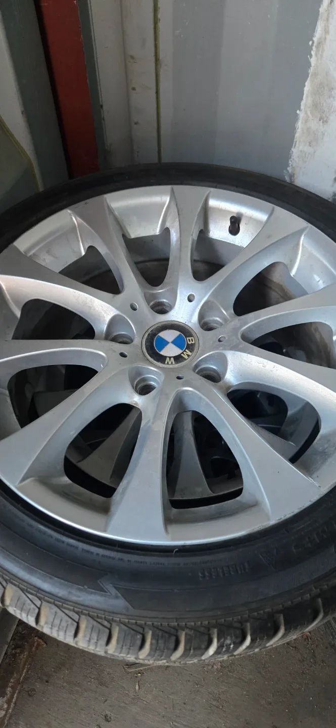 BMW Alloy Wheel & Tire