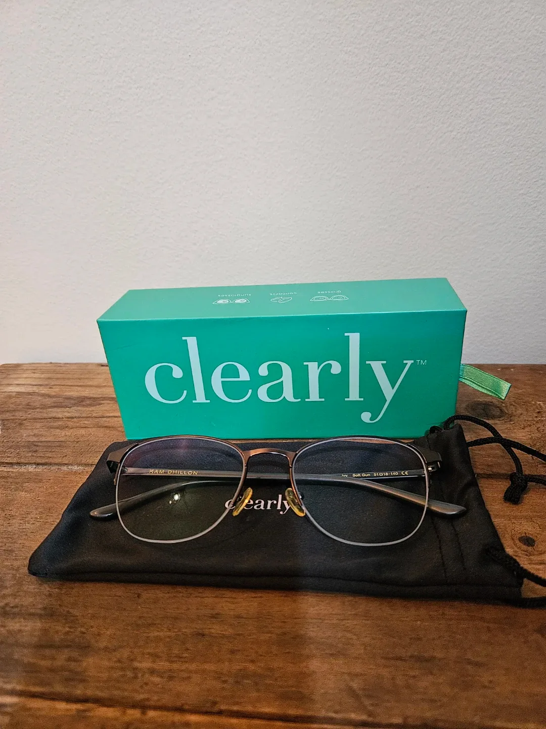 Clearly bluelight eyeglasses image indicator(2)