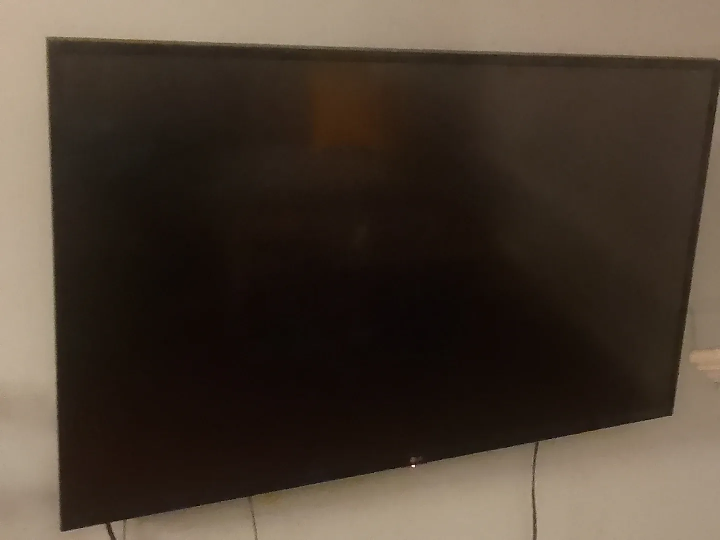LG TV 48"