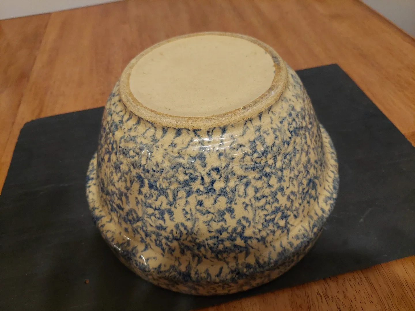 Speckled Stoneware Mixing Bowl image indicator(4)
