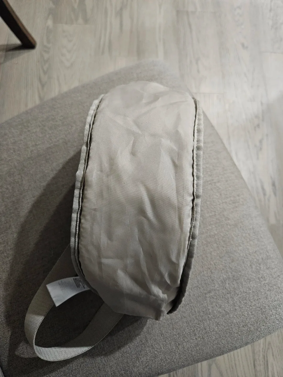 Uniqlo Beige Half Moon Mini Shoulder Bag image indicator(5)