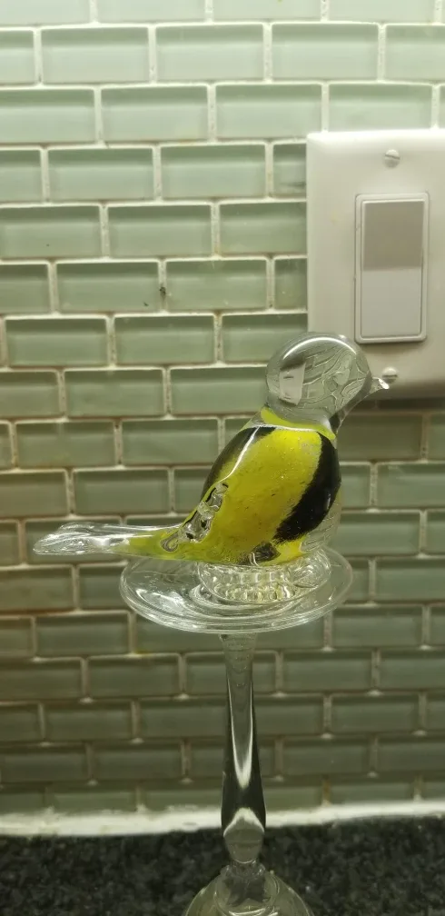 Glass Bird Figurine - Yellow and Black image indicator(7)